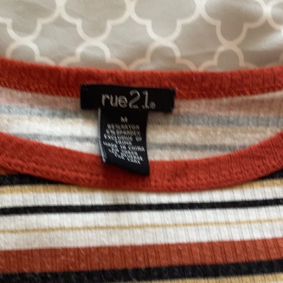 Rue 21 Striped Soft Top! - Picture 2 of 5